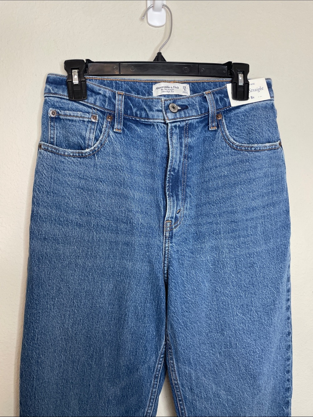 Abercrombie & Fitch | Women’s 90’s Straight Leg Ultra High Rise Size 29 NWT - Picture 2 of 6